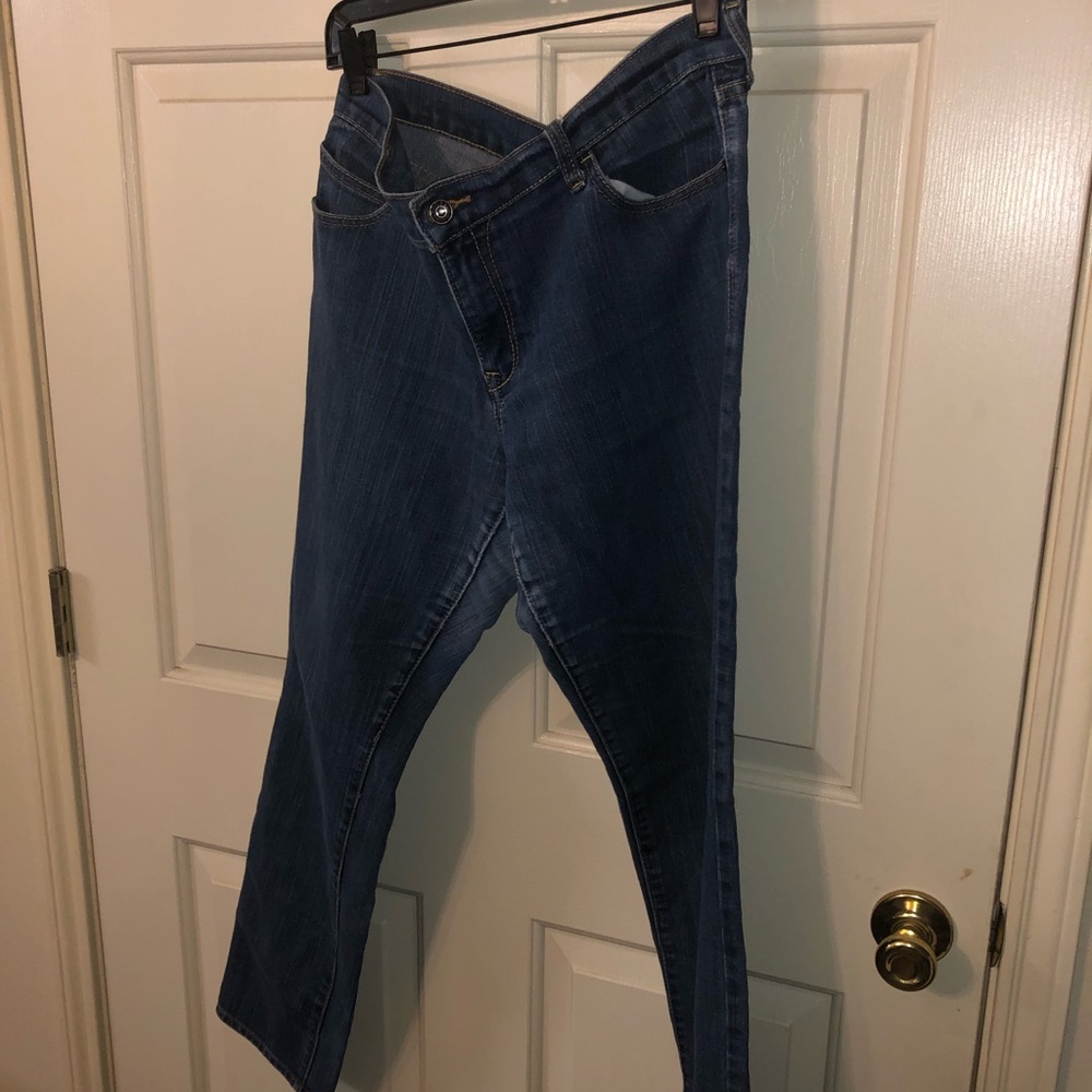 Blue jeans, diva style from old navy